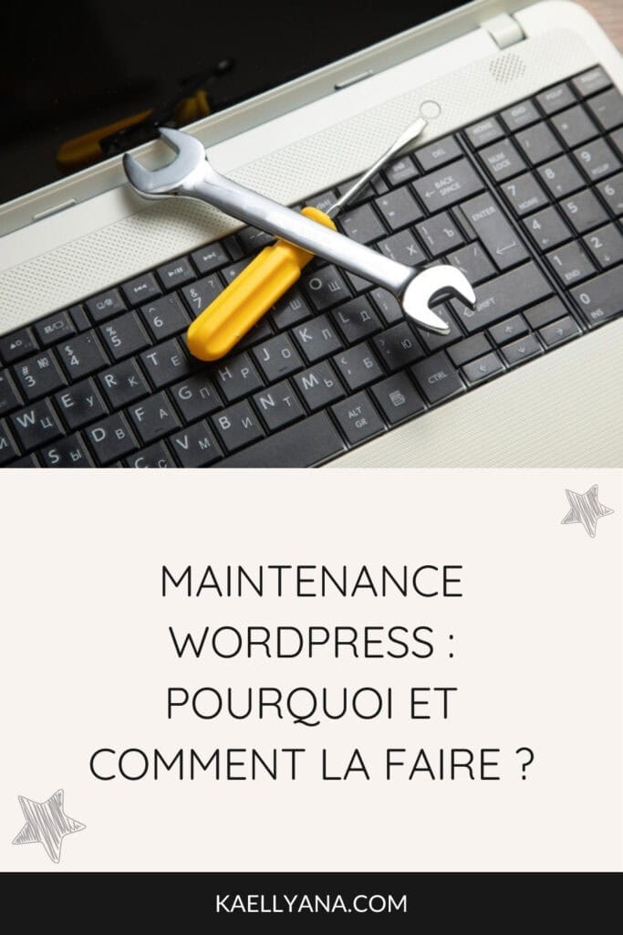 Maintenance WordPress : Pourquoi et comment la faire ? Un clavier avec des outils symbolisant l'entretien technique.